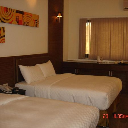 Hip Spa Motel ไถจง ภายนอก รูปภาพ