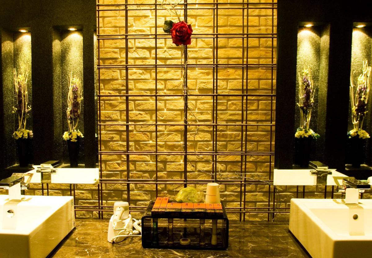 Hip Spa Motel ไถจง ภายนอก รูปภาพ